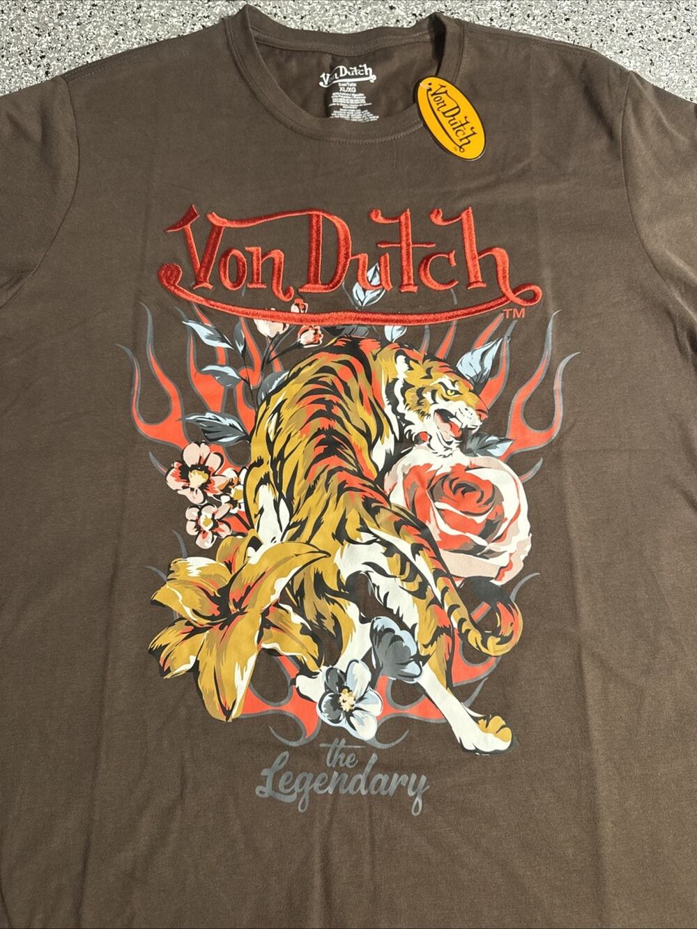 Von Dutch Graphic T Shirt Tiger Rose The Legendary Embroidered Letters (XL)